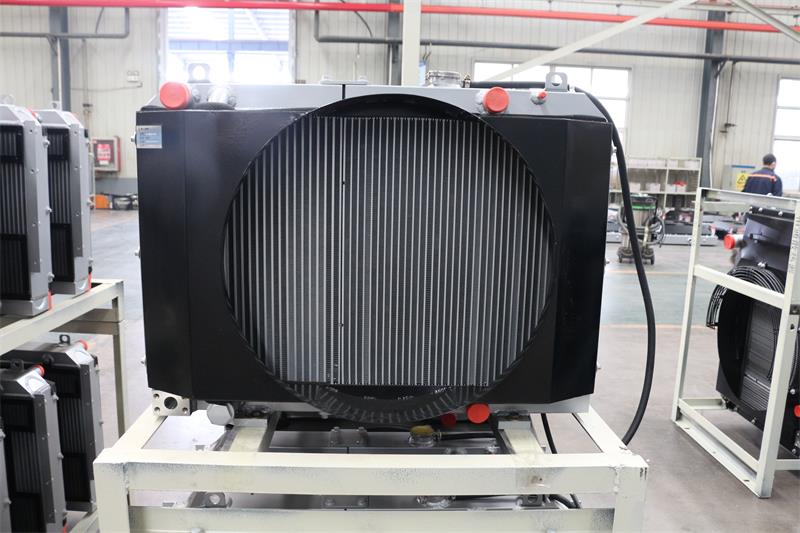 工程汽车散热器都有哪些作用？