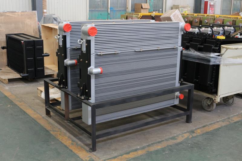 工程汽车散热器的检查和保养